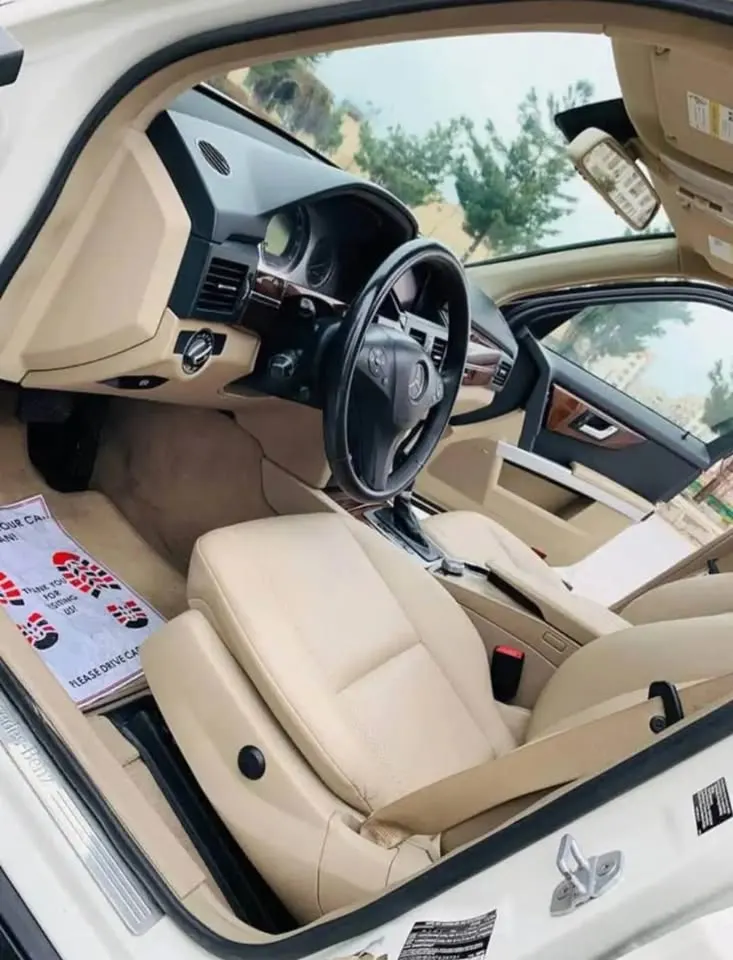 Mercedes-Benz GLK 2010 (4)