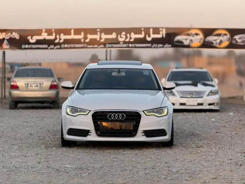 Audi A6 2014 (1)