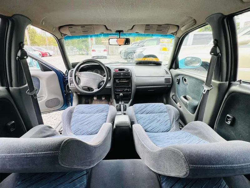 Toyota Fielder 1998 (4)