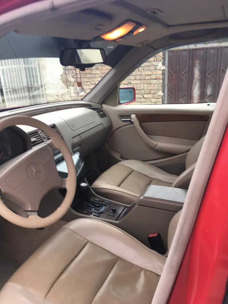 Mercedes-Benz 1998 (8)