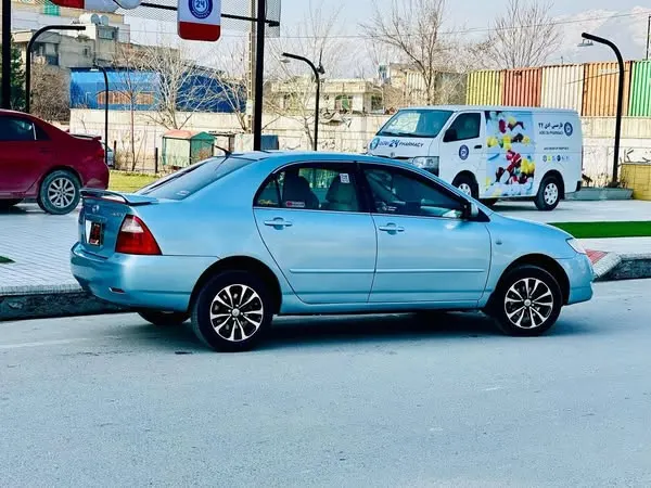 Toyota Corolla 2005 (3)