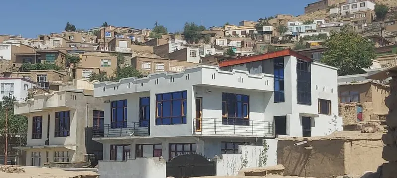خانه دو منزله برای فروش، 6 اتاق، با مهمانخانه جداگانه (1)