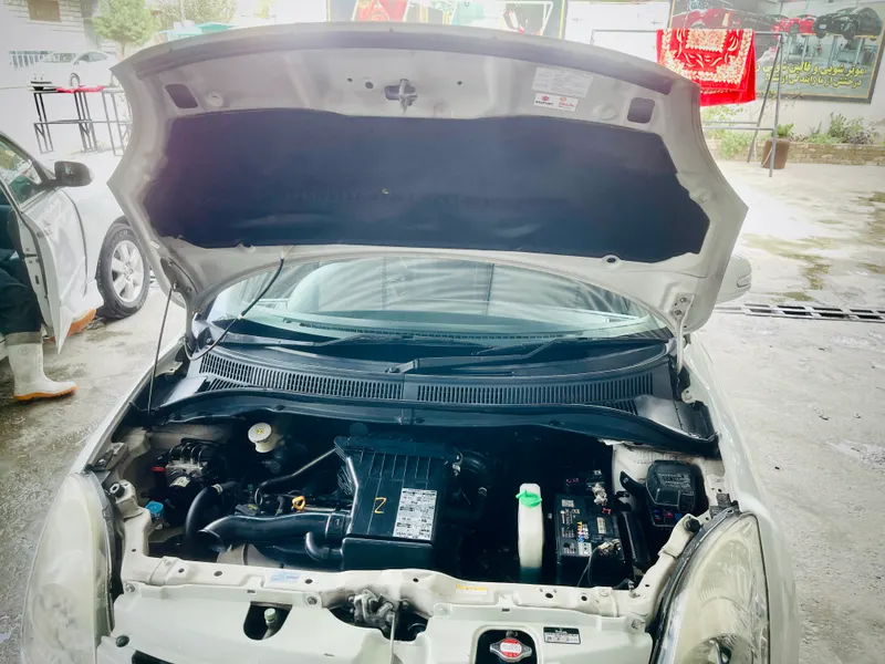 Suzuki Swift 2010 (4)