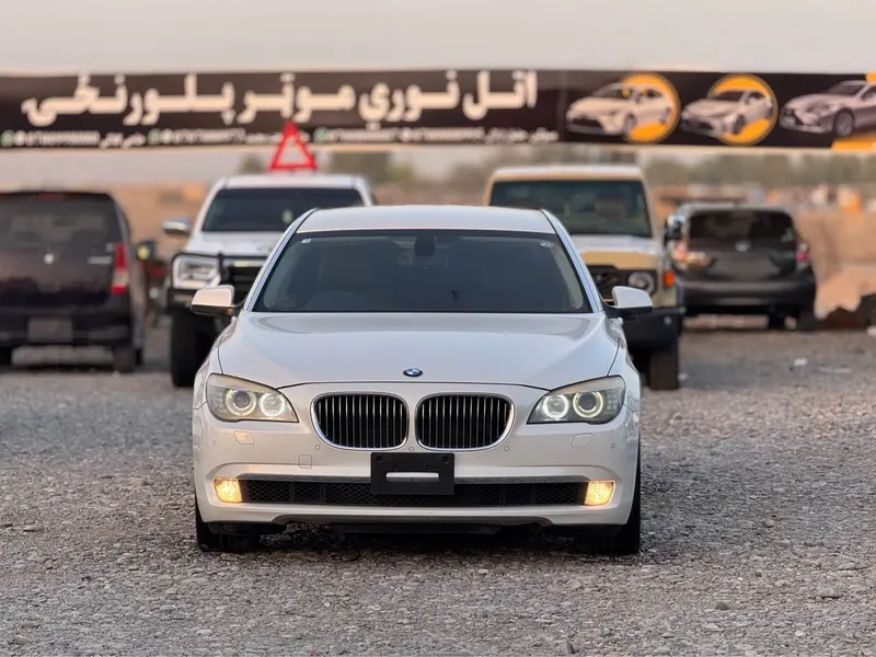BMW 760Li 2013 (1)