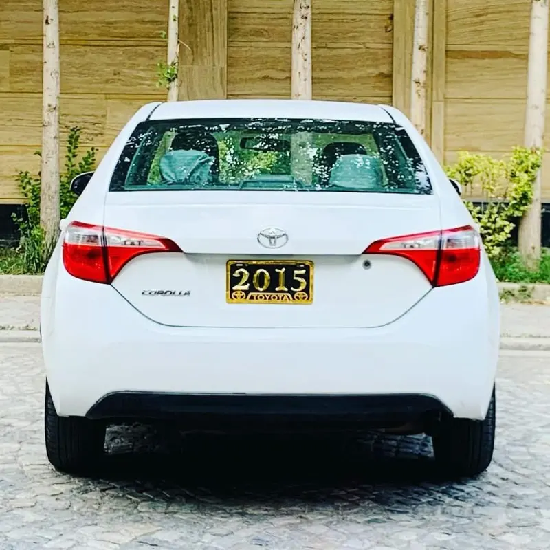 Toyota Corolla 2015 (2)