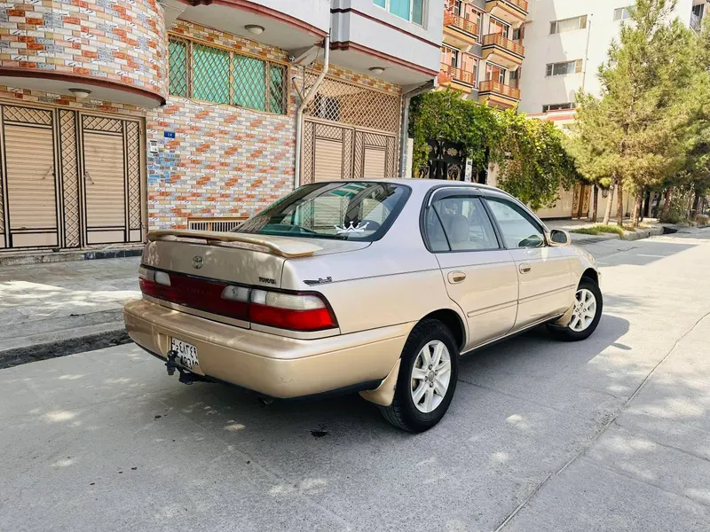 Toyota Corolla 1997 (2)