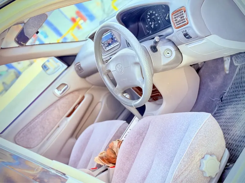 Toyota Corolla 2000 (4)