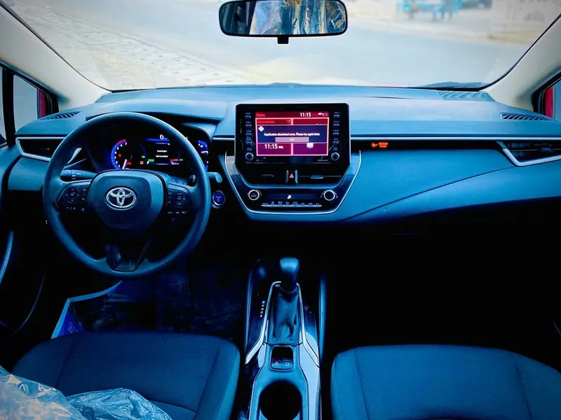 Toyota Corolla LE 2020 (4)