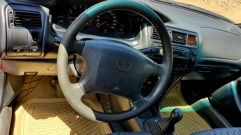 Toyota Corolla 1996 (6)