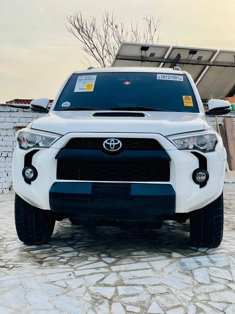 Toyota 4 Runner 2015 (1)