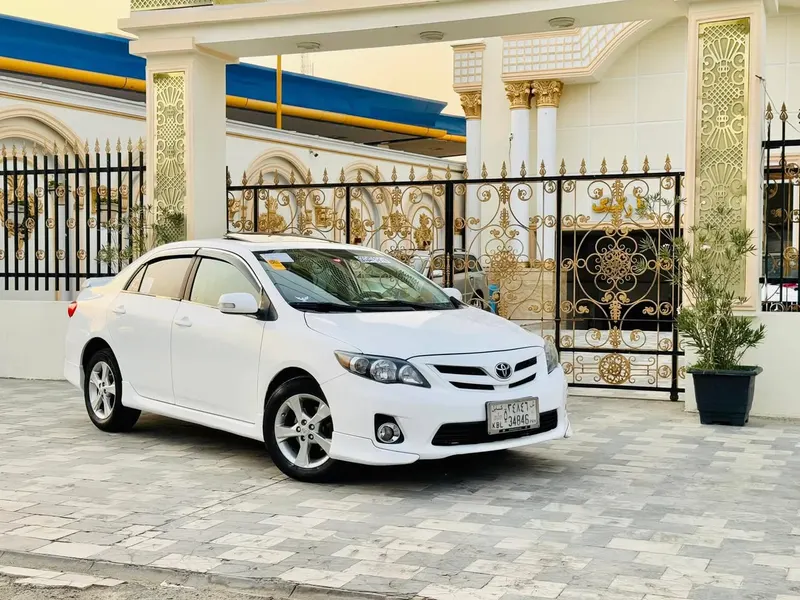 Toyota Corolla 2012 (2)