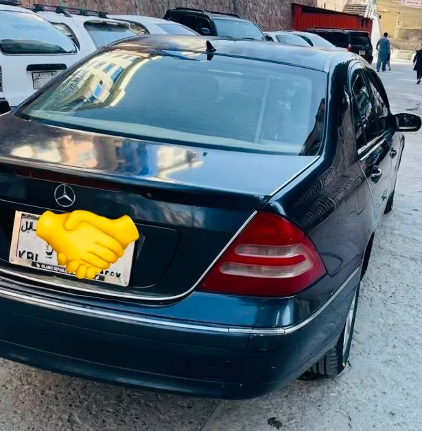 Mercedes-Benz C230 (3)