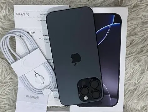 Iphone 16 Pro Max (2)