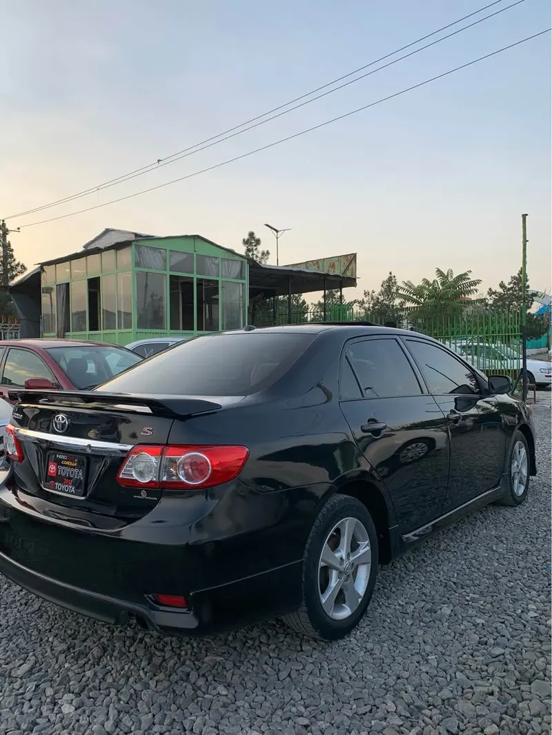 Toyota Corolla 2012 (3)