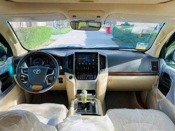 Toyota Land Cruiser 2016 (4)