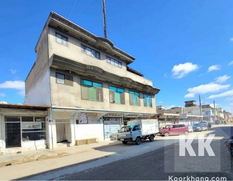 House with 4 shops and clinic rooms for sale, 400 m² (1)