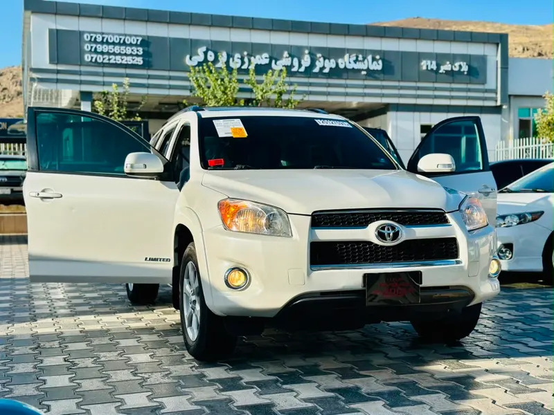 Toyota RAV4 Limited 2012 (3)
