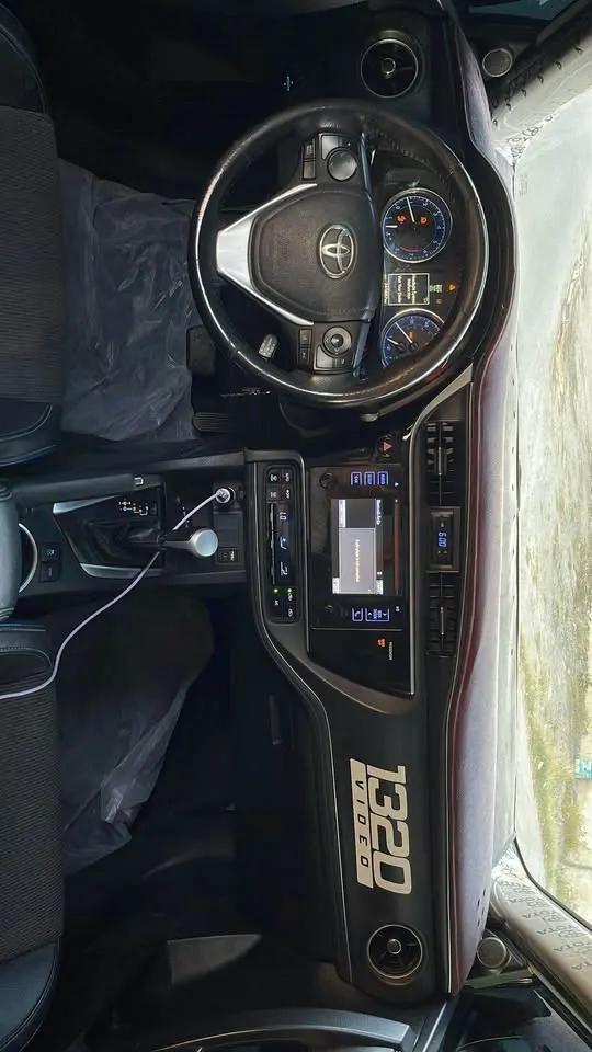 Toyota Corolla 2017 (4)