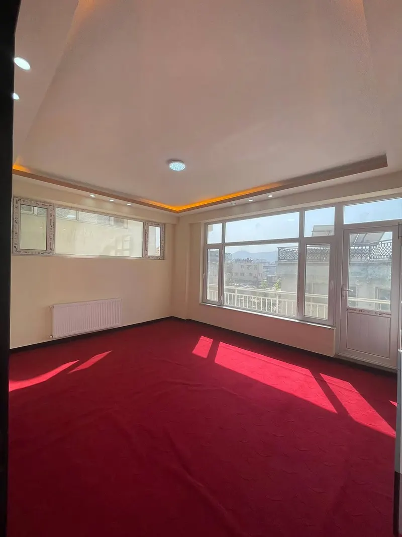 Apartment for rent, 3 rooms, 120 m², 3rd floor, Kabul (1)