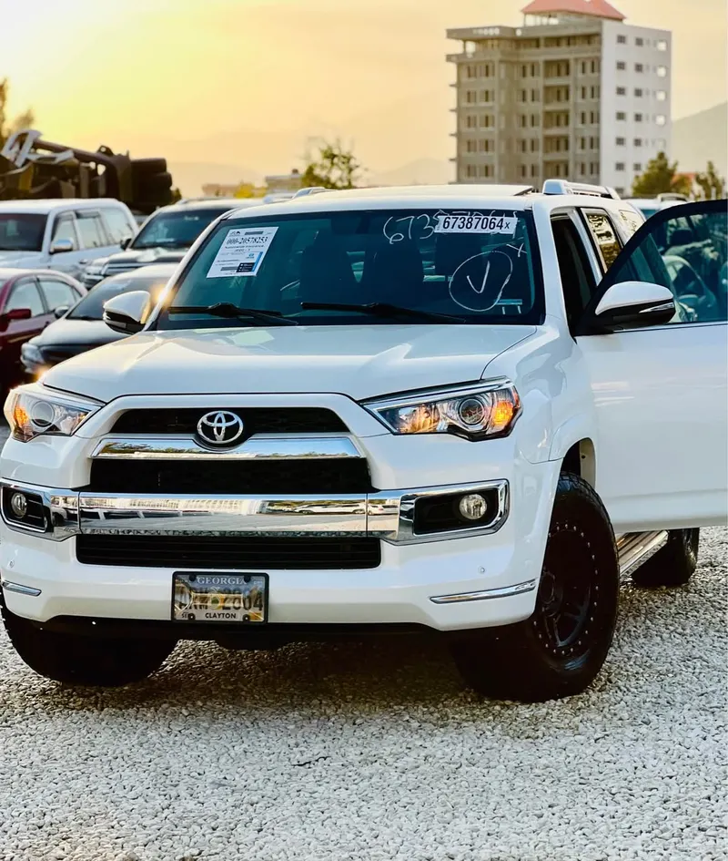 Toyota 4Runner 2016 (1)