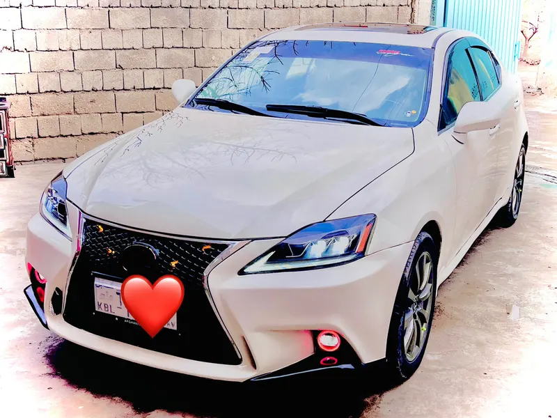 Lexus IS250 (4)