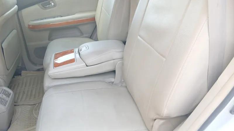 Lexus RX350 (4)