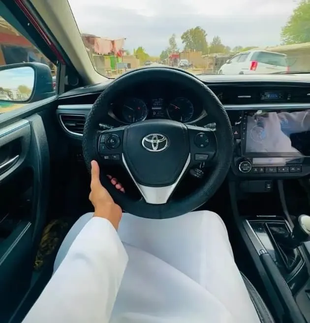 Toyota Corolla 2014 (5)