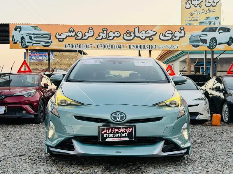 Toyota Prius 2016 (2)