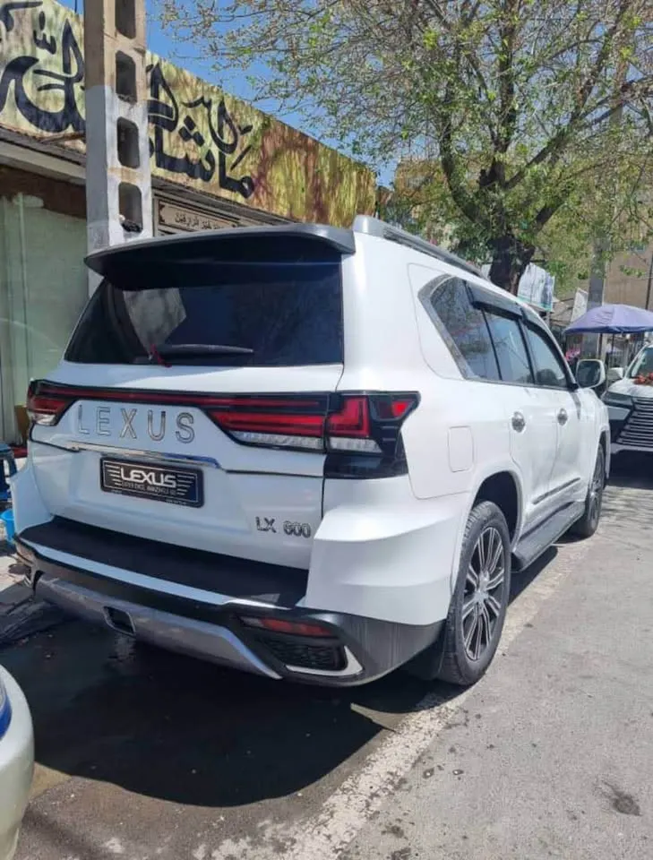 Lexus (3)