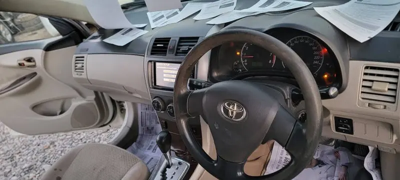 Toyota Corolla 2010 (4)