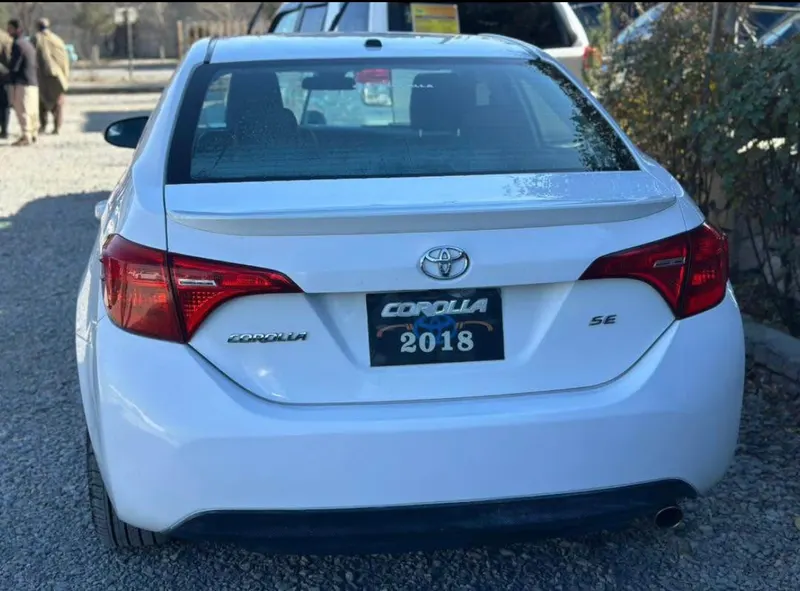 Toyota corolla 2018 (6)