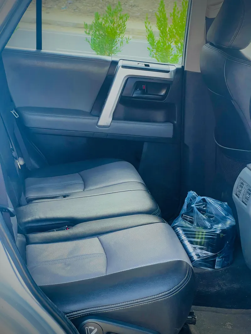 Toyota Land Cruiser 2011 (7)