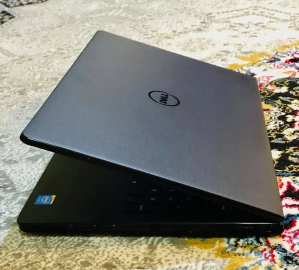 Laptop DELL Vostro (2)