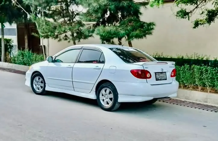 Toyota Corolla 2006 (3)