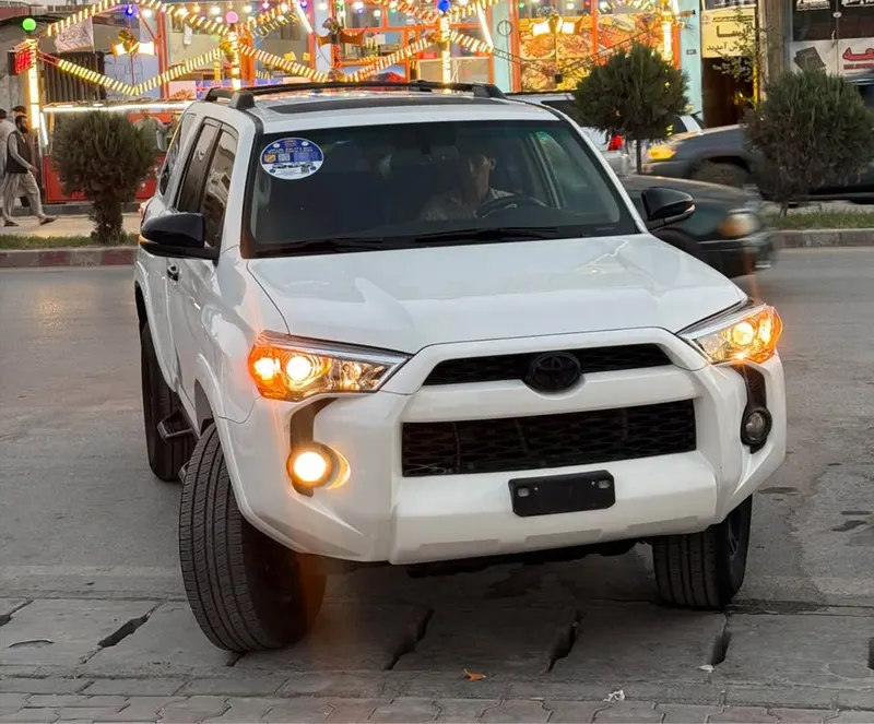 تویوتا 4Runner SR5 پریمیوم 2015 (3)