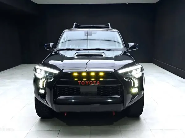 Toyota 4Runner SR5 2015 (2)