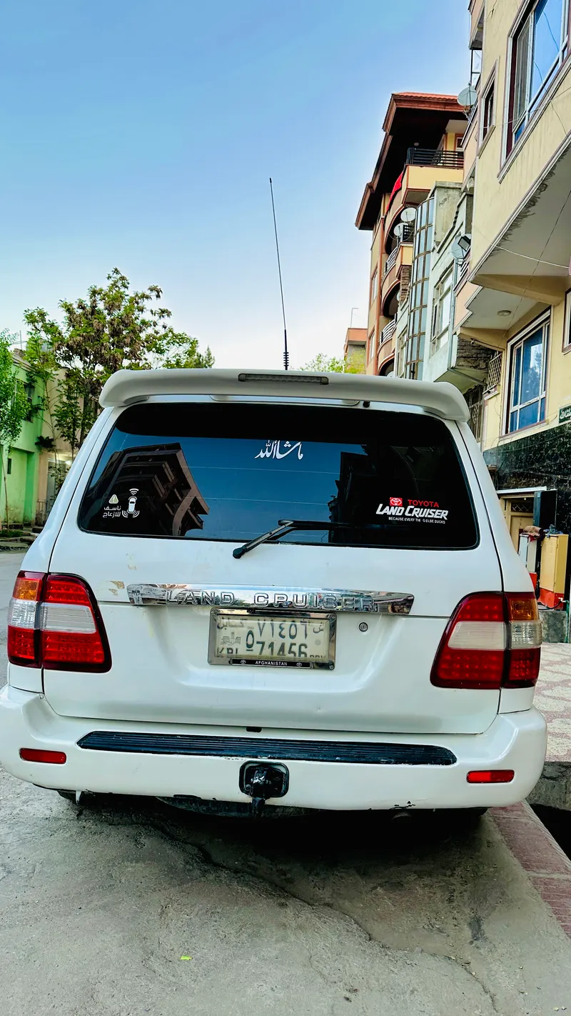 Toyota Land Cruiser 2002 (3)