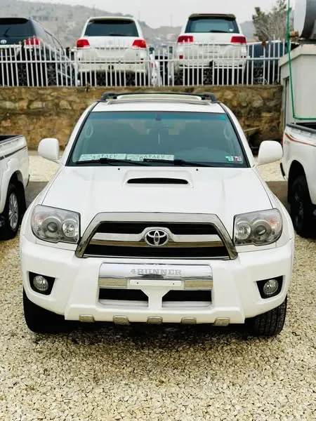 Toyota 4Runner Sport 2008 (1)