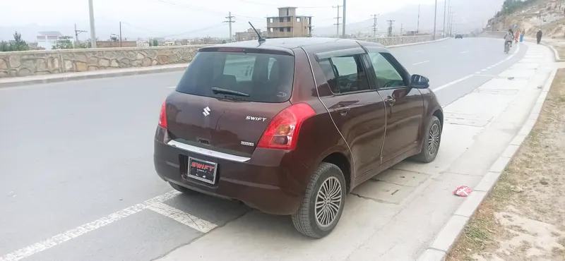 Suzuki Swift 2009 (6)
