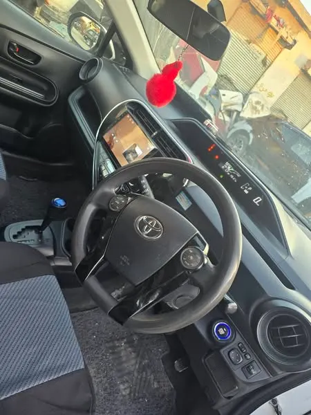 Toyota Aqua 2019 (4)