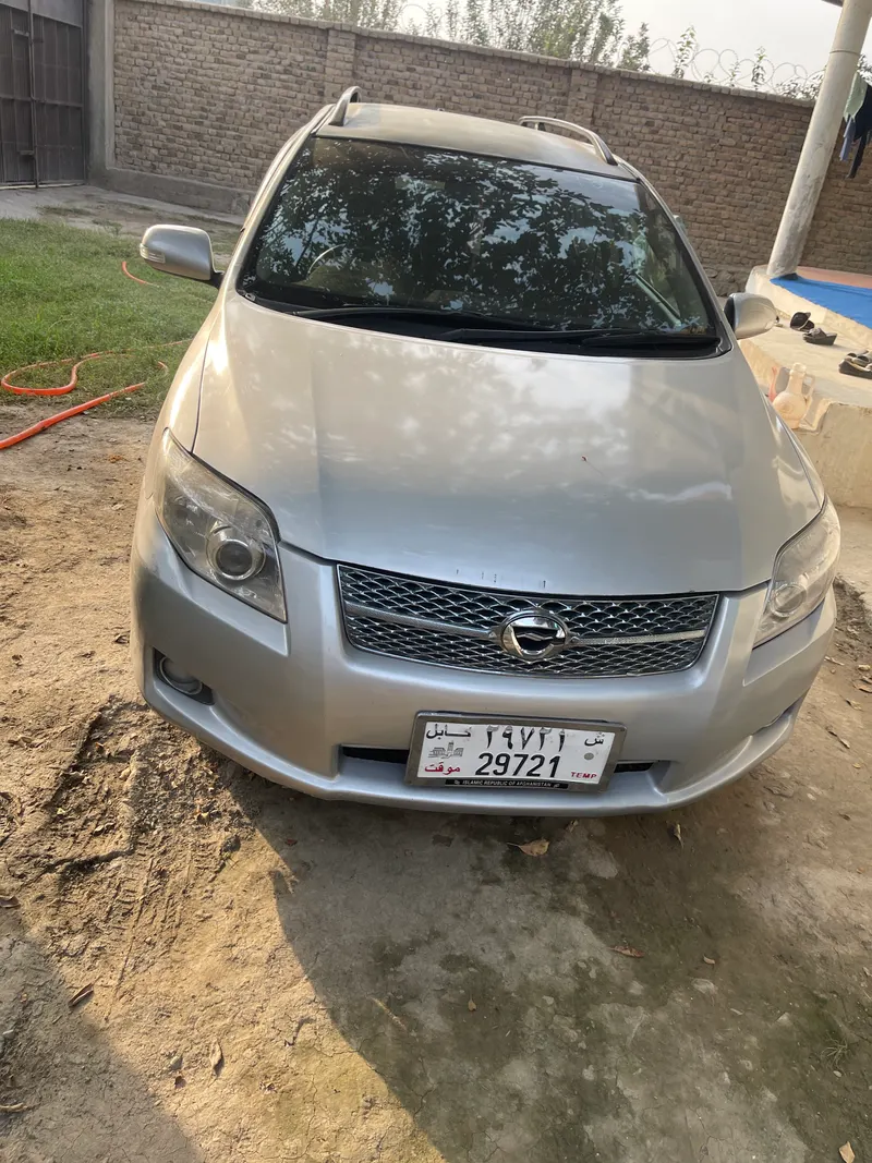 Toyota Fielder (1)