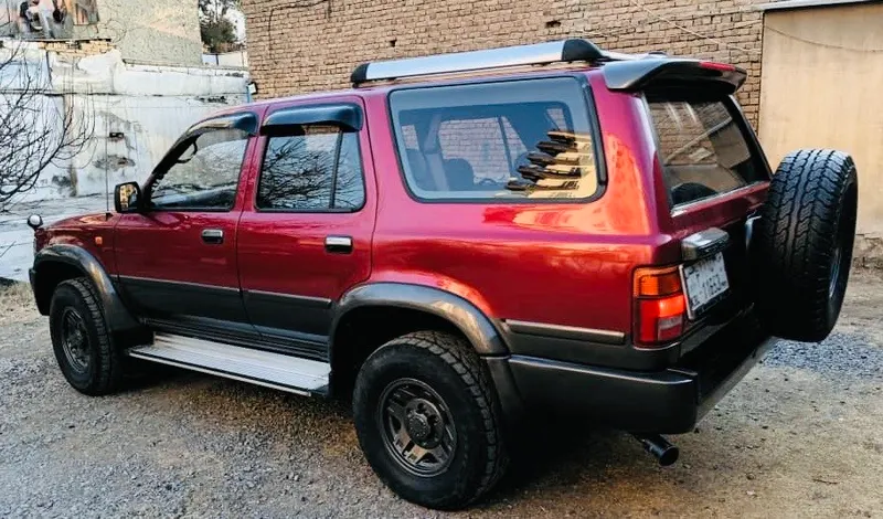 Toyota Hilux Surf 1994 (5)
