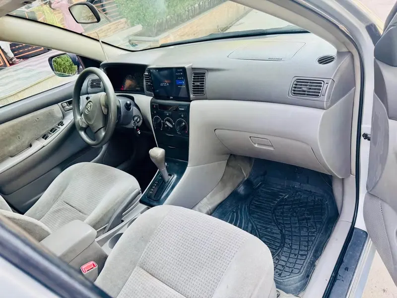 Toyota Corolla 2005 (4)