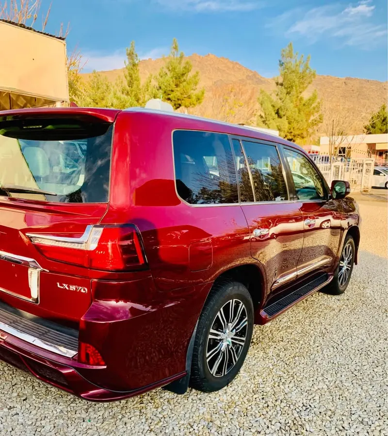 Lexus LX570 2008 (3)