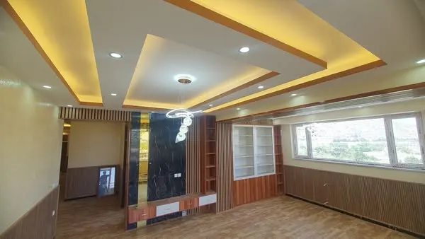 اپارتمانونه د پلورنې لپاره، 3 او 4 خونې، 165-204 m²، څلورم او اتم پوړ (1)