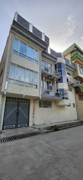د پلورنې درې پوړیز ودانۍ، 8 خونې، 300 m²، ایوب خان مینه، ناحیه 7، کابل (4)
