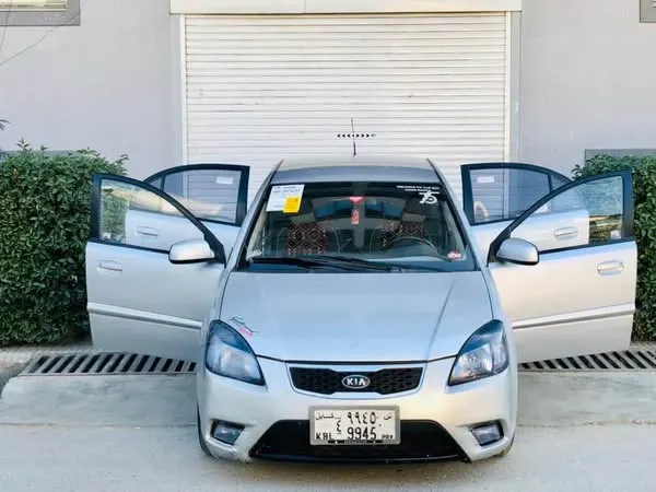 Toyota Corolla 2010 (2)