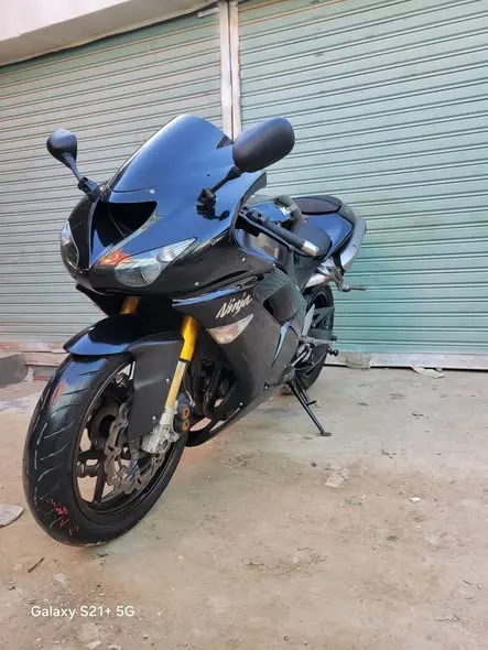 MotorCycle Kawasaki Ninja ZX-10R 2010 (1)