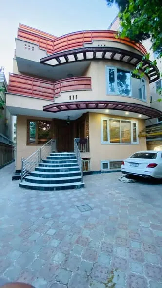 3.5-storey house for sale, 10 rooms, 3 biswa, behind Qasr-e Zarin Hotel, Kabul (1)
