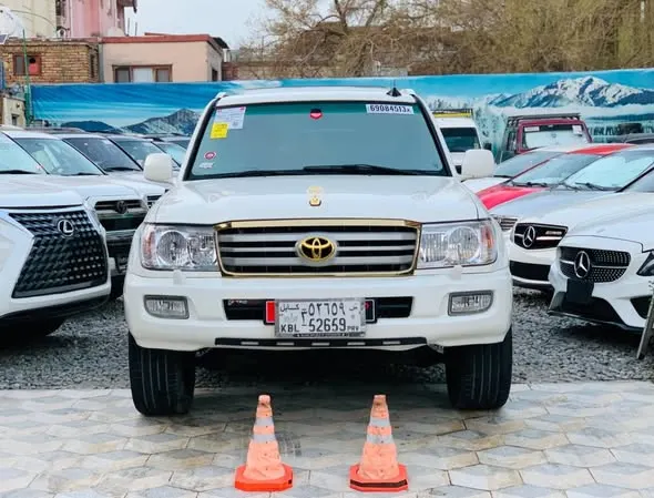 Toyota Land Cruiser 2006 (1)